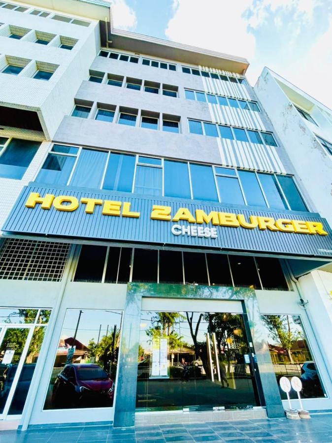 Hotel Zamburger Cheese Melaka Eksteriør billede